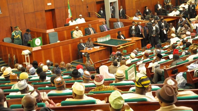 “We tried to stop defections at N’Assembly” – says Buhari as 52 lawmakers leave the ruling party