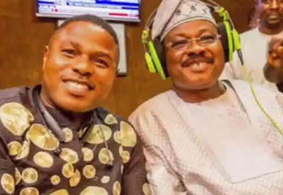 Video: Throwback to when Gov Ajimobi and Yinka Ayefele had a chummy relationship