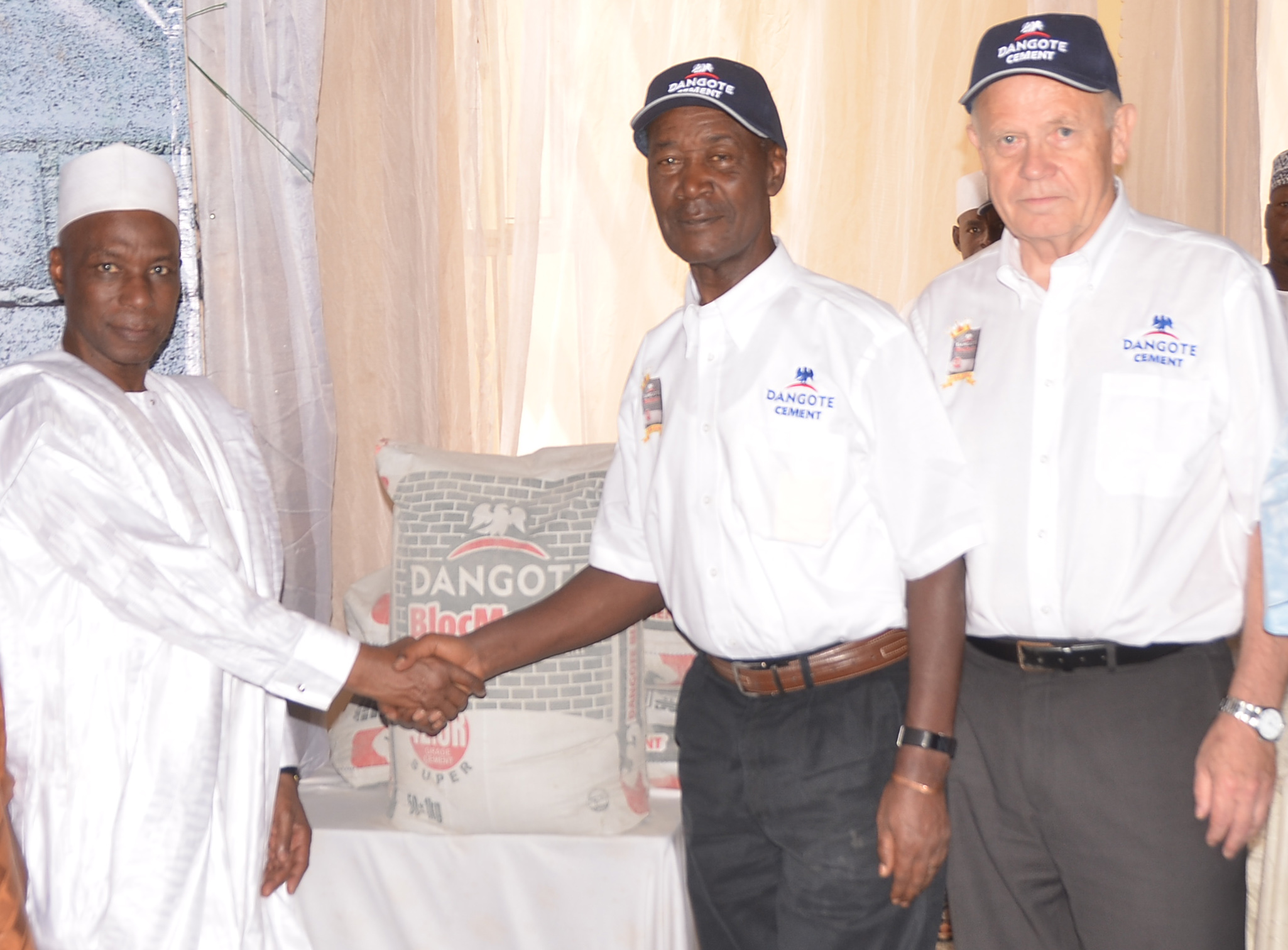 Dangote launches BlocMaster for cement moulders Dangote launches BlocMaster for cement moulders