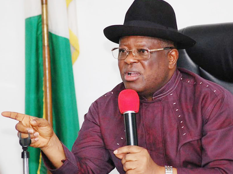 Umahi apologises to journalists over arrest, life ban on colleagues