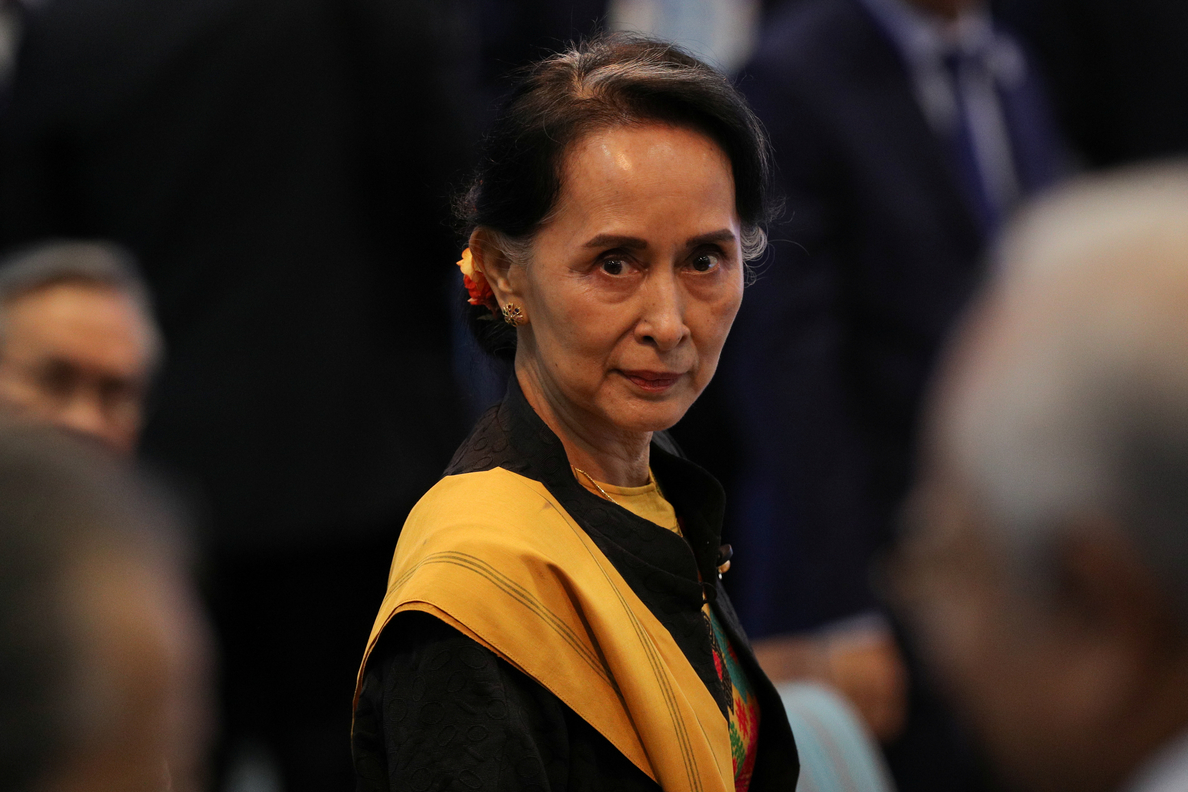 Amnesty strips Aung San Suu Kyi of human rights award