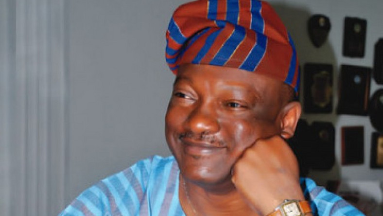 Agbaje fires at Tinubu, “Pharaoh, let my people go” as Fashola’s allies endorse him