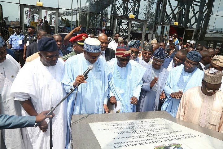 Buhari commissions five projects in Lagos (Pictures)
