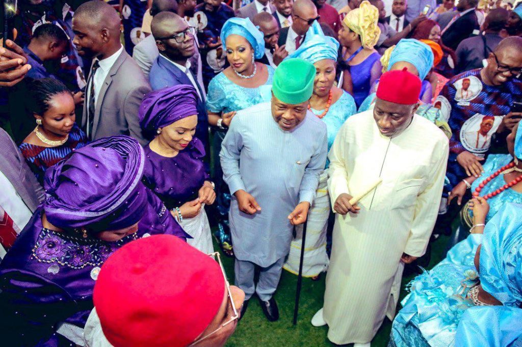 Photos of dignitaries who attended the burial of Atiku’s father in-law, Iwenjiora