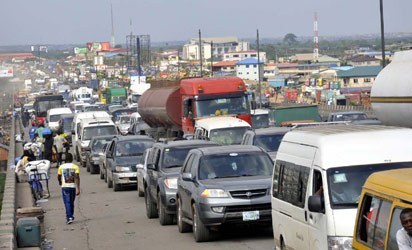FG insists on Lagos/Ibadan road closure for 4 months   