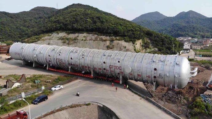 China builds world’s largest atmospheric tower for Dangote refinery