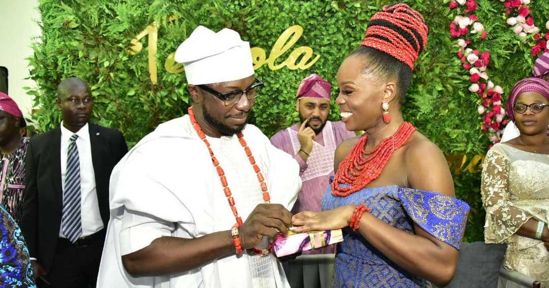 Akeredolu plays host to dignitaries at daughter’s traditional marriage