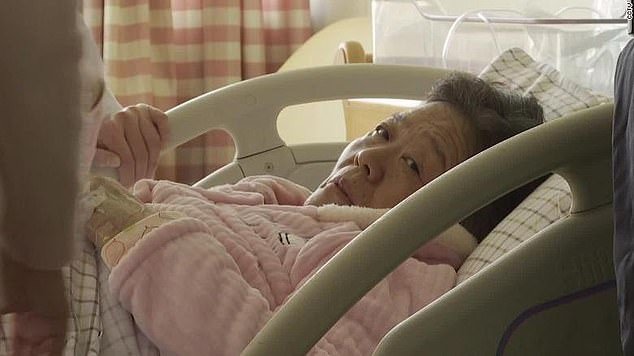 67-year-old becomes China’s oldest new mother