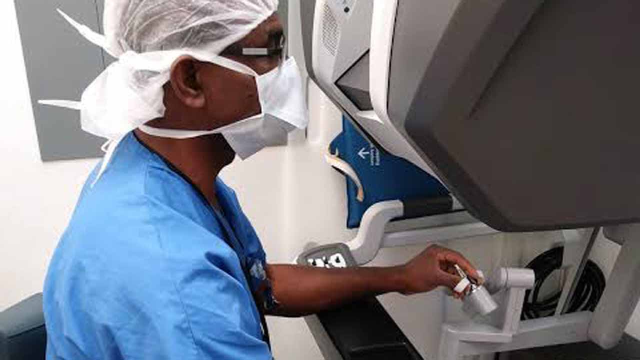 Nigerian, Igwilo performs robotic surgery in U.S.