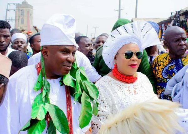 Journalist, Janet Mba-Afolabi becomes Olori as her husband is crowned King in Osun
