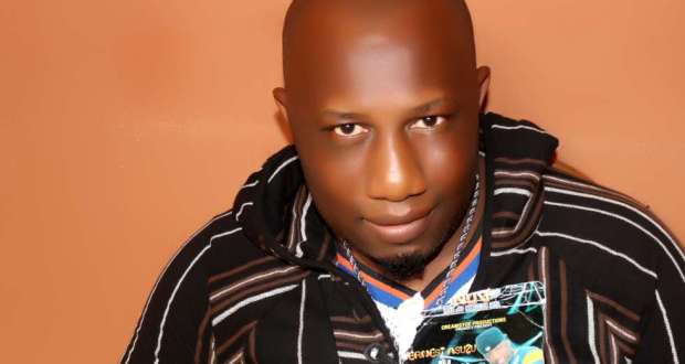 Nollywood actor, Ernest Asuzu seen begging for money