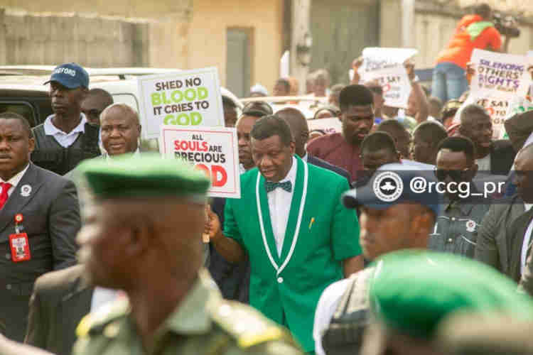 Pastor Adeboye in prayer walk to protest worsening insecurity