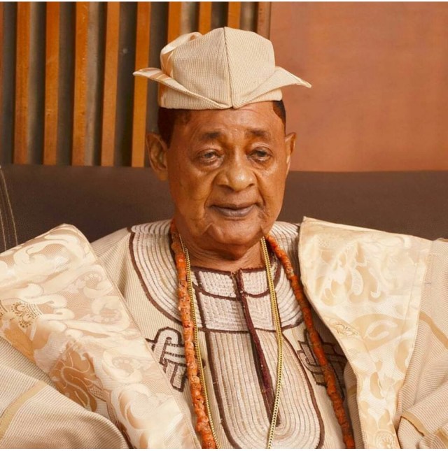 Alaafin writes Fayemi, cautions him against disrespecting obas