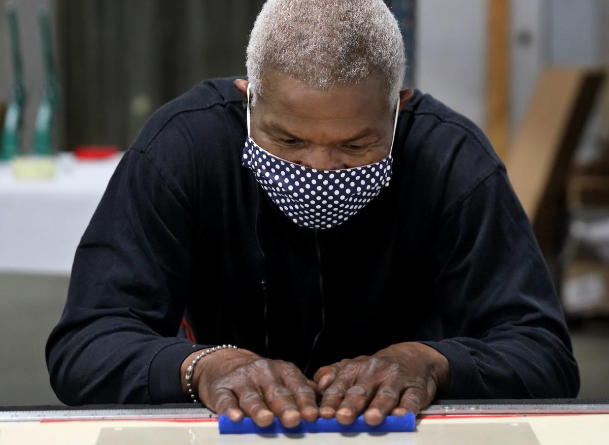 Do not wear face mask if you have a lung condition – Experts