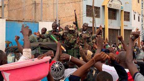 Soldiers arrest Mali President, Keïta and Prime Minister