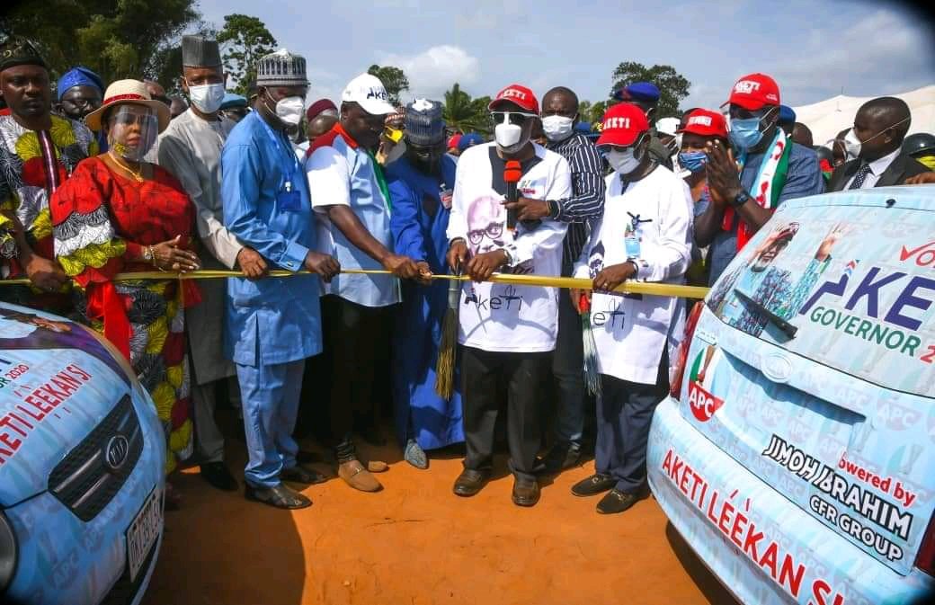 Jimoh Ibrahim defects to APC, donates 20 campaign vehicles to Akeredolu