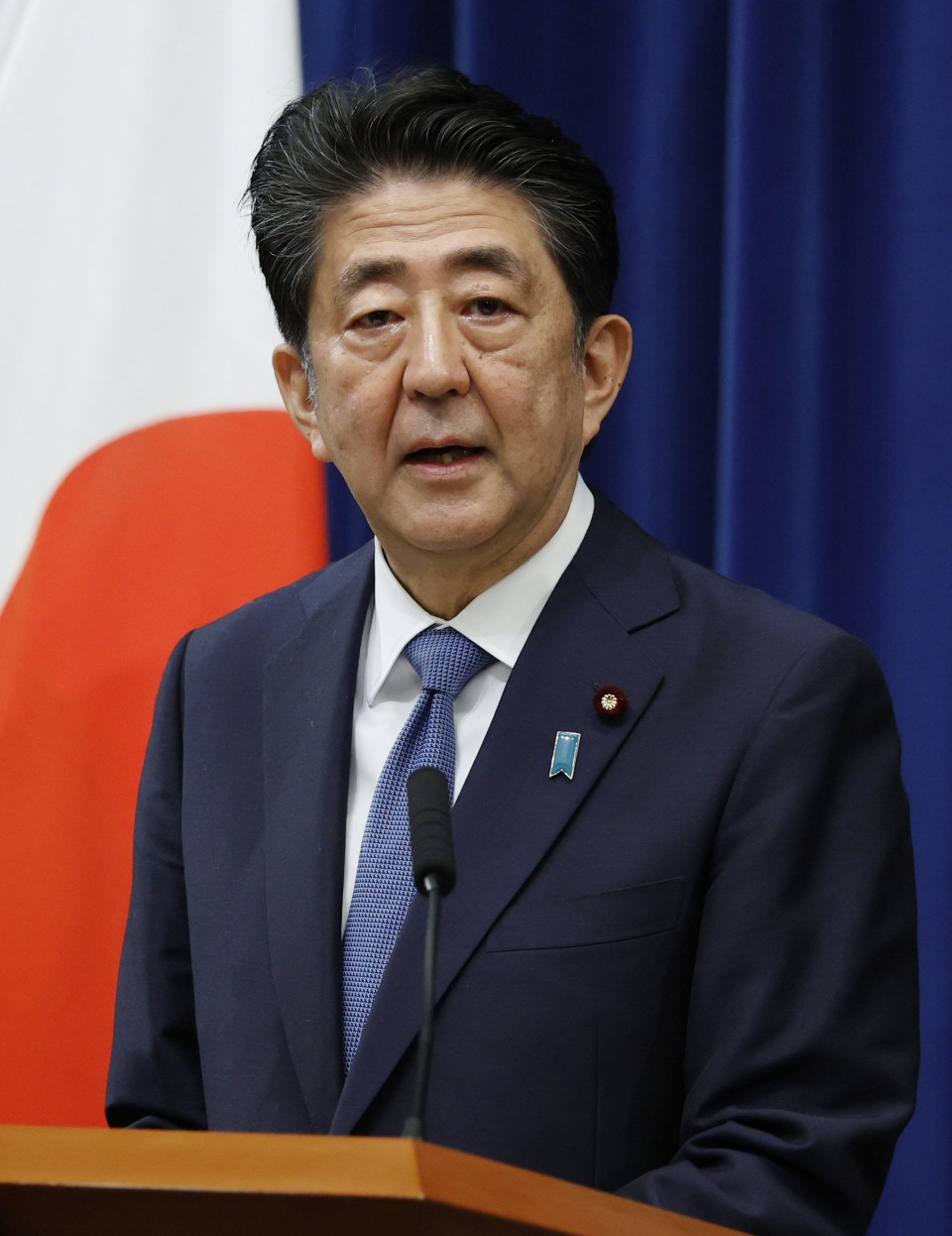 Japanese PM Abe resigns as health worsens
