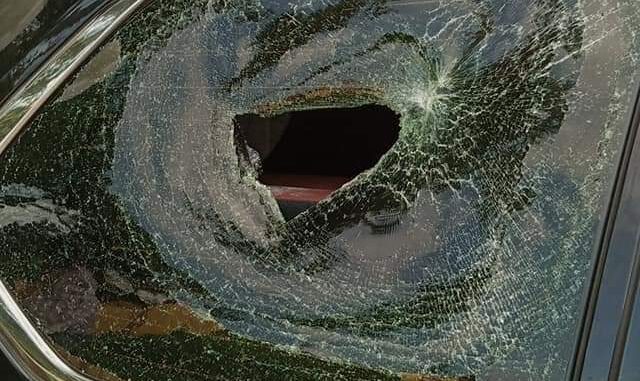 Two killed, governor’s convoy attacked as #EndSars protest turns bloody in Osun