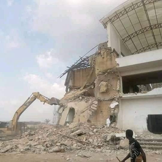 Uzodinma demolishes hospital built by Okorocha