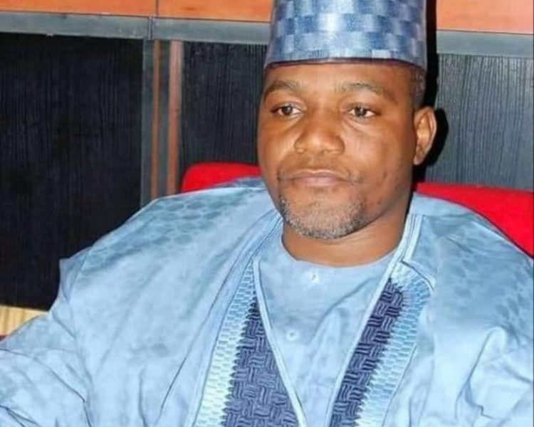 Bauchi lawmaker empowers his constituency with canoes