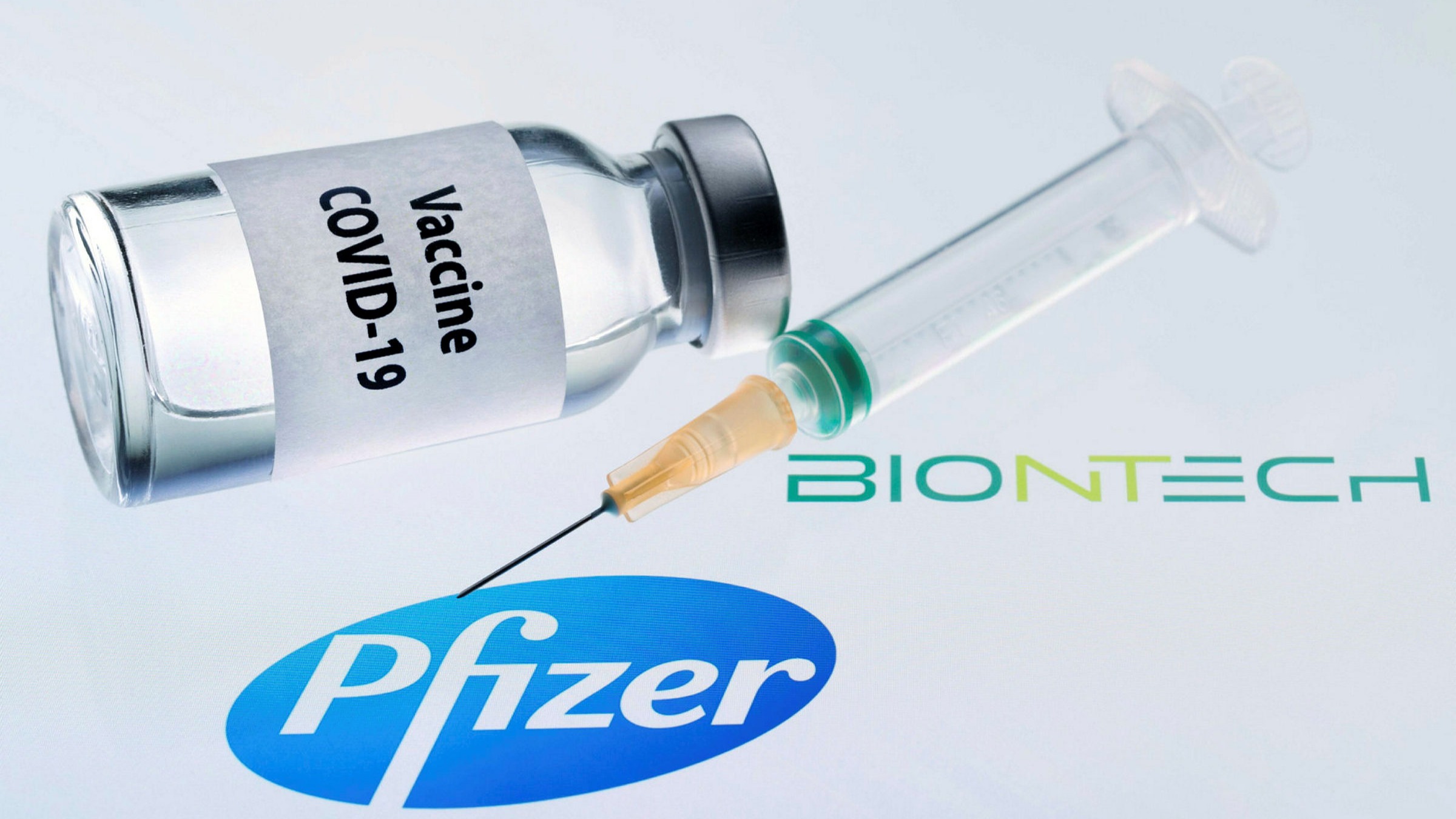 UK approves Pfizer COVID-19 vaccine for public use