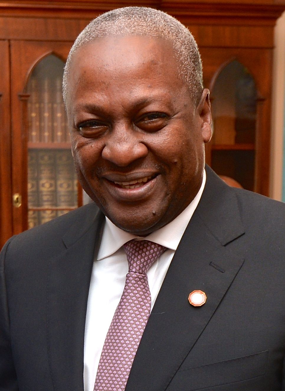 Ghana’s opposition candidate Mahama rejects election results