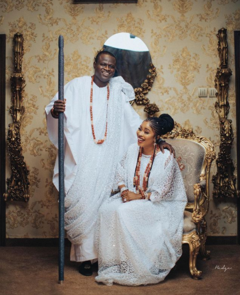 Senator Smart Adeyemi’s daughter announce wedding dates with jeweller, Malivelihood