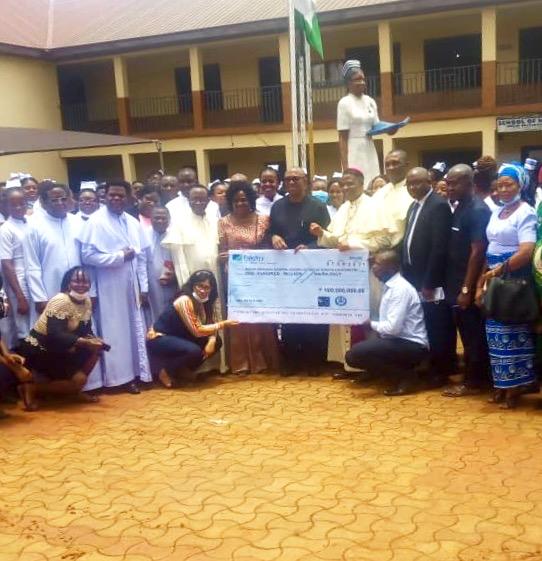 Ex-Anambra governor, Peter Obi donates N100m to Catholic hospital in Nsukka