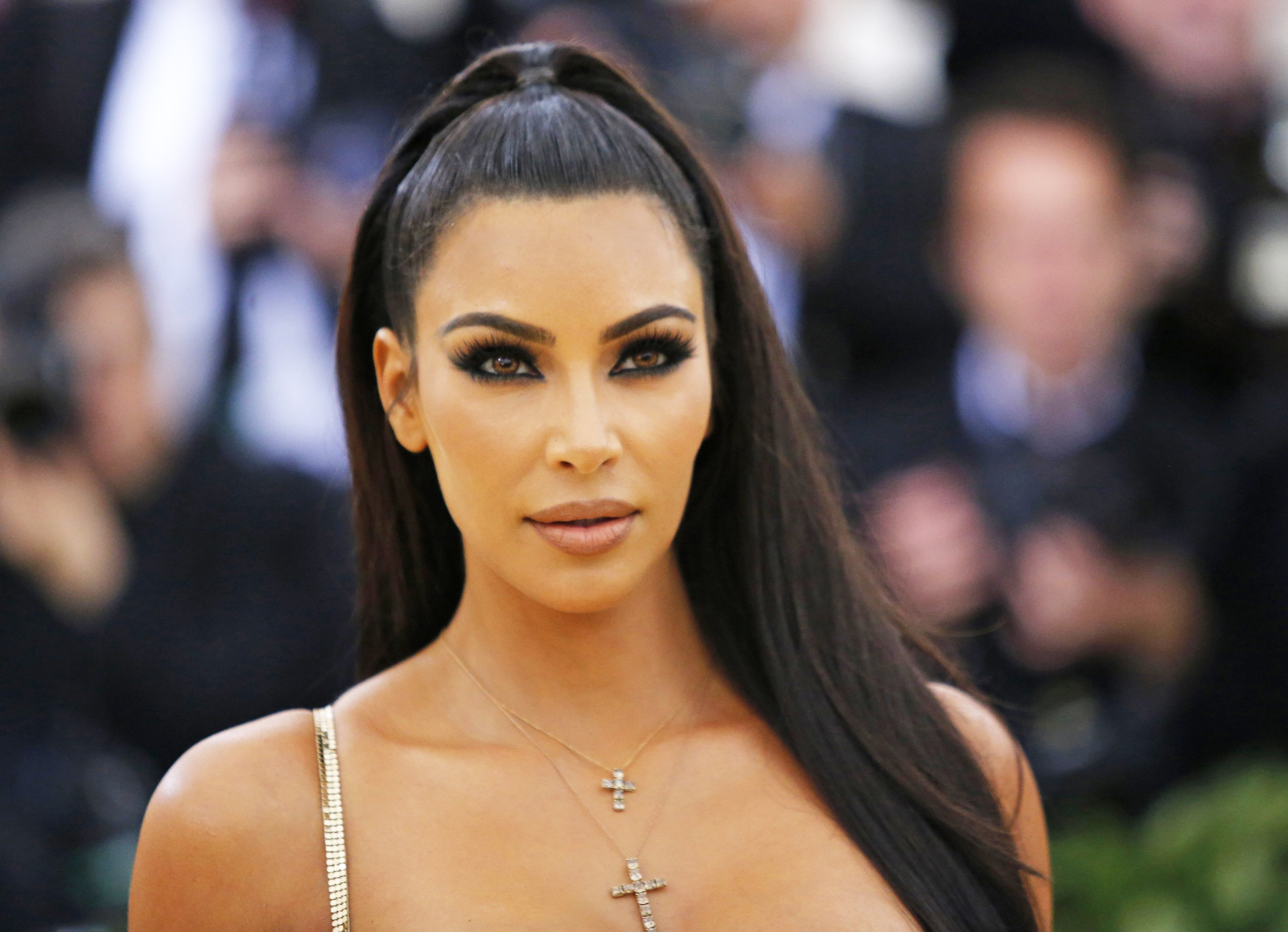 Kim Kardashian acquires a $150m custom private jet (Video)