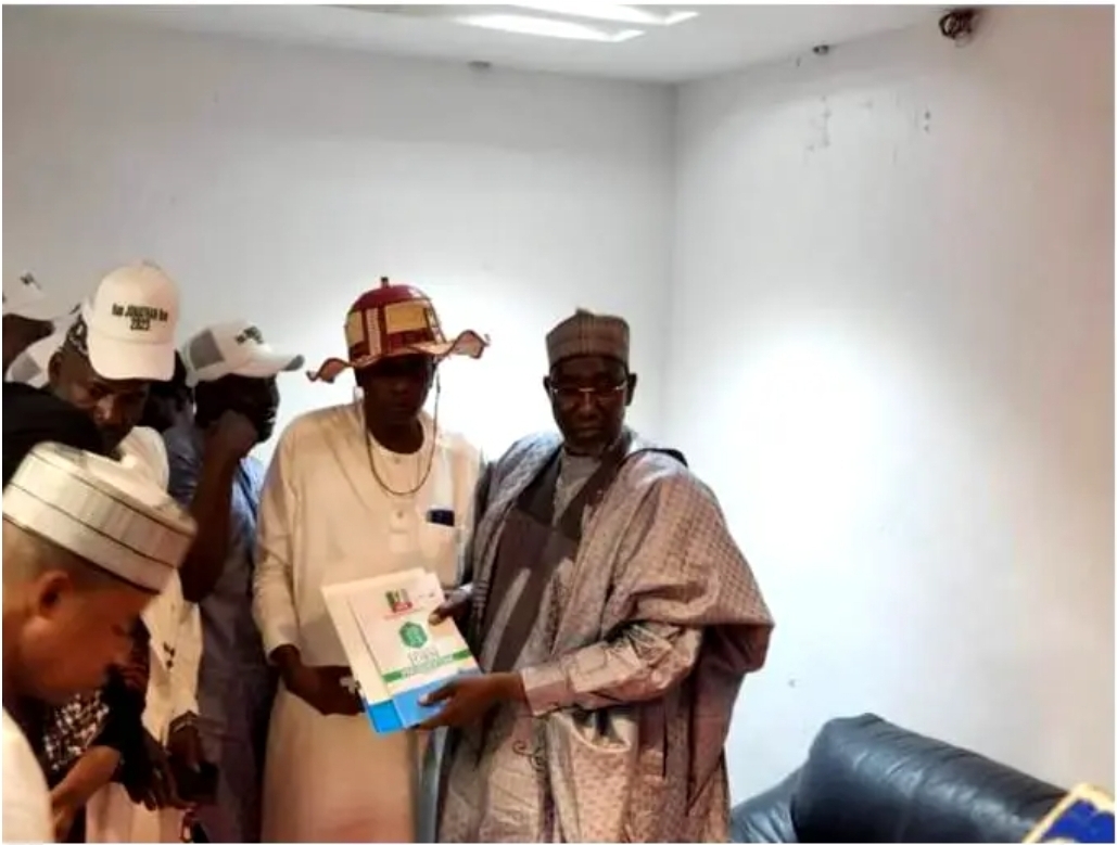 Northern support groups purchase N100m APC presidential nomination form