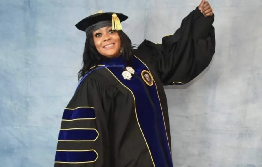 Comedienne Helen Paul appointed US varsity professor