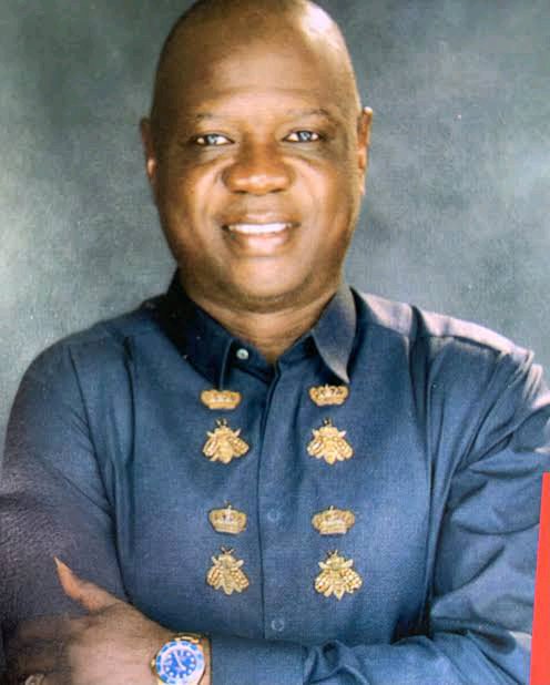 IBD Dende, the biggest smuggler in south western Nigerian caught on video threatening to kill a custom official (Videos)