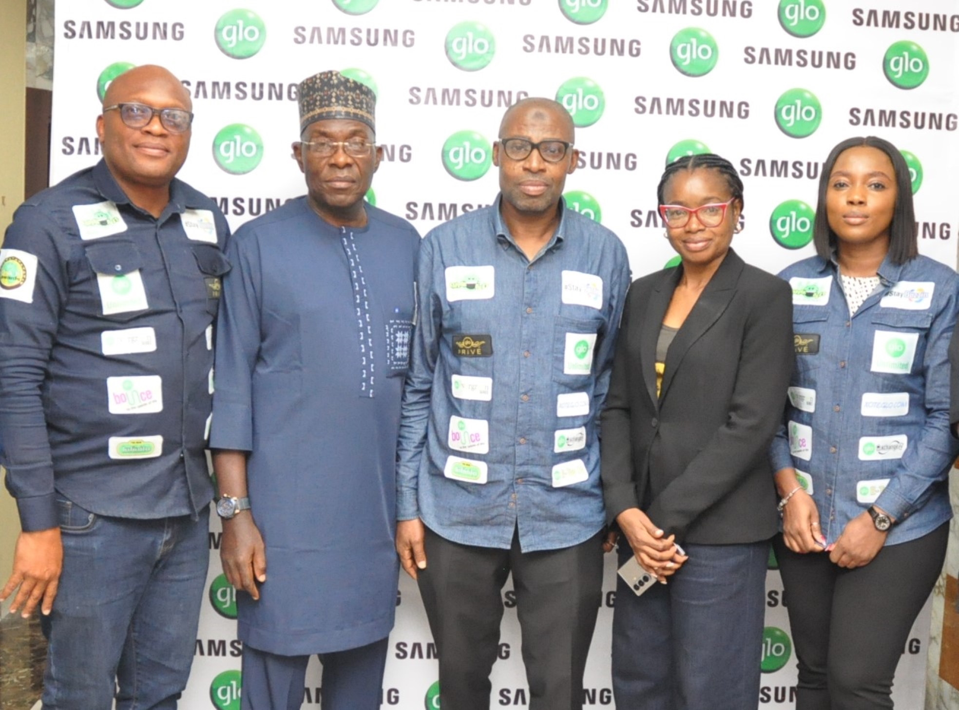 Glo teams up with Samsung, offers subscribers chance to pre order smart phones