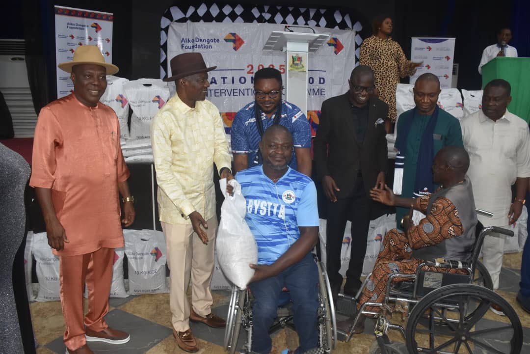 Dangote foundation distributes rice to 10,000 families in Bayelsa