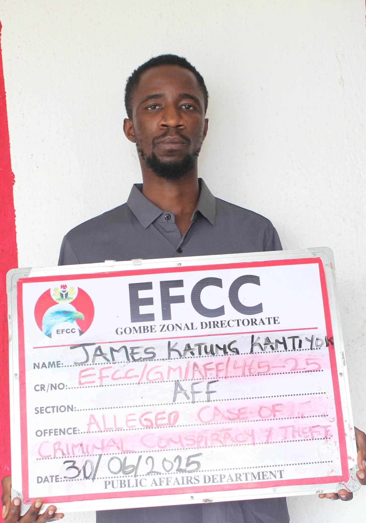 EFCC arraigns Access Bank staff for committing $105, 000 fraud